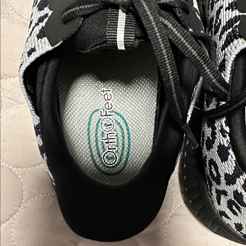 OrthoFeet Women's Black and White leopard Sneakers - Picture 2 of 4